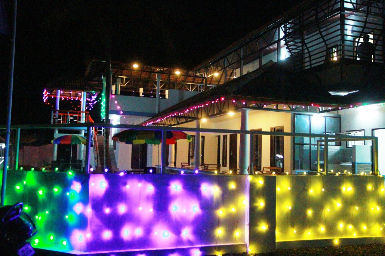 Chaandhni Lake View Hotel Alappuzha Zewnętrze zdjęcie