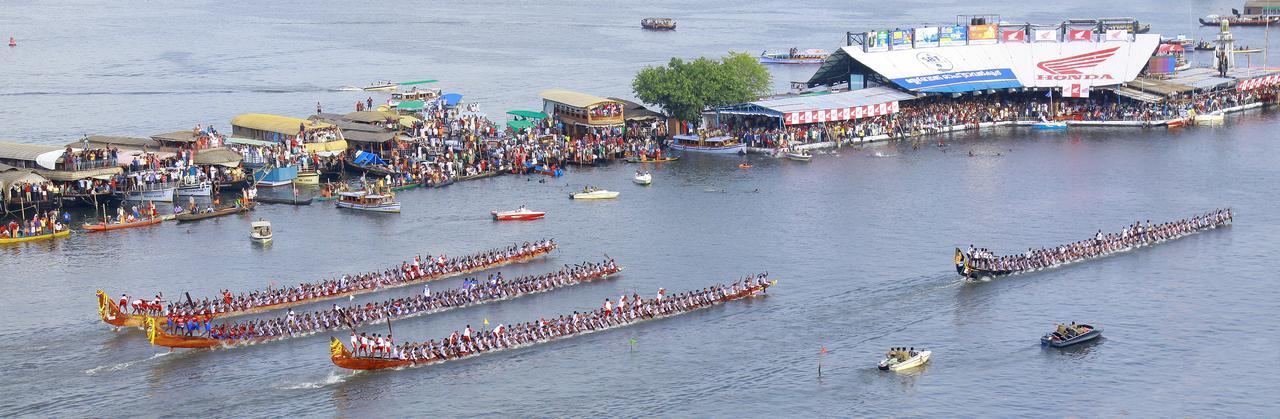 Chaandhni Lake View Hotel Alappuzha Zewnętrze zdjęcie